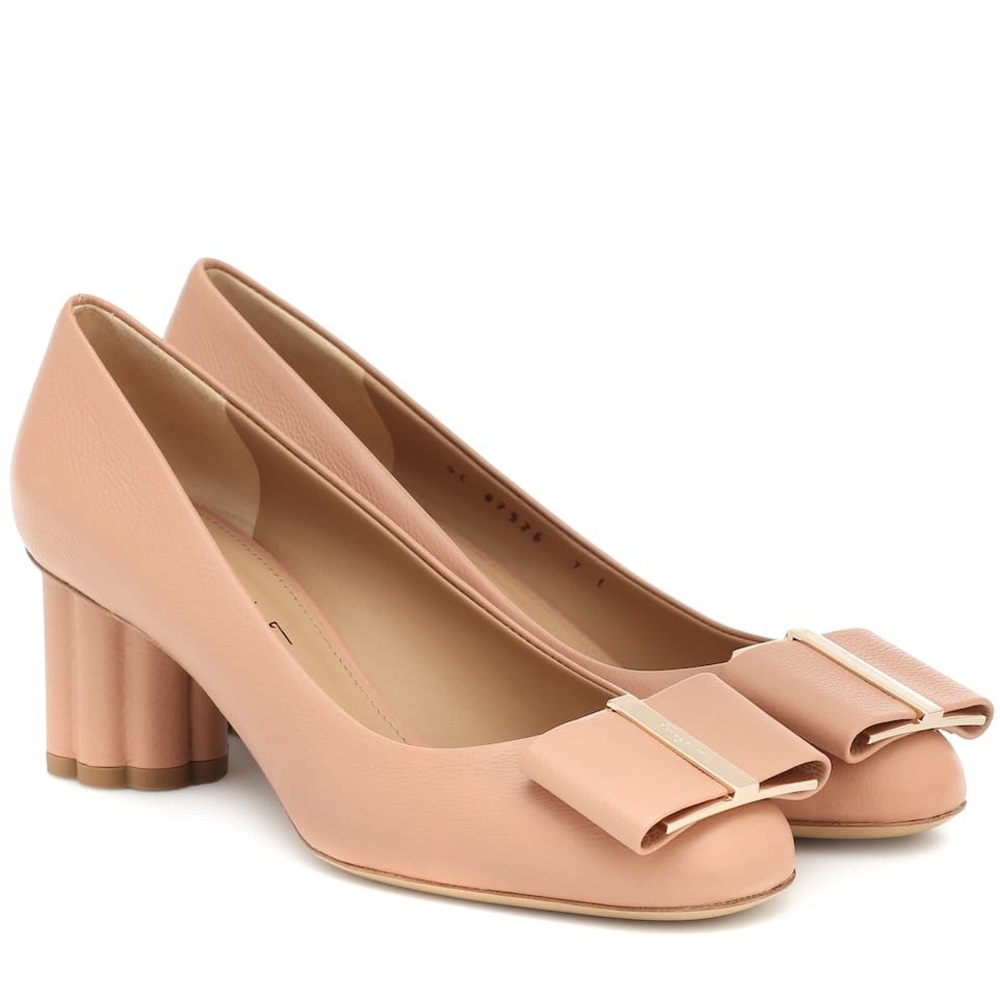 BNIB salvatore ferragamo capua blush pumps sz 8